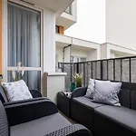 شقة Osiedle Avia Harmonious With Balcony Cracow By Renters Prestige *