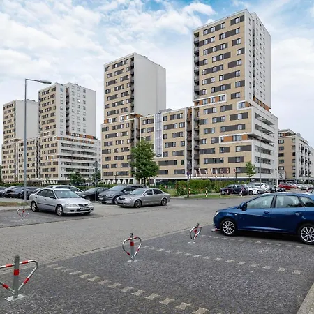 Osiedle Avia Harmonious With Balcony Cracow By Renters Prestige Krakau