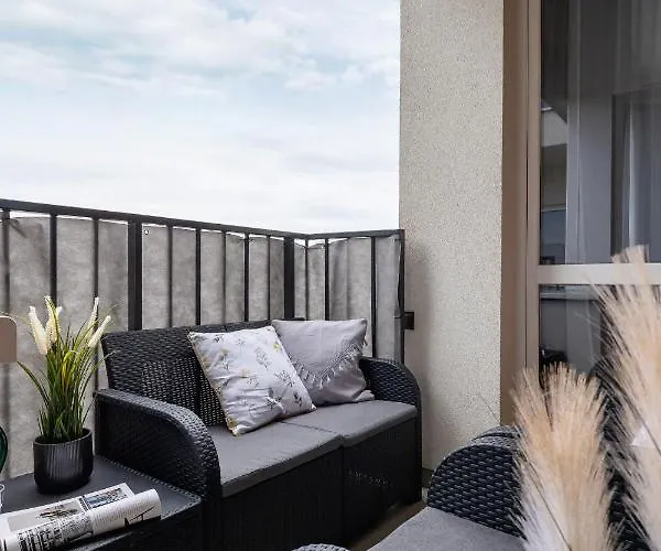 Osiedle Avia Harmonious With Balcony Cracow By Renters Prestige * Cracovia